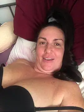 BELLAMORGANE1 online show from 10-25-25, 02:13