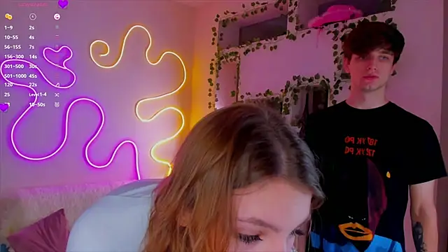 RobertAndLinela online show from 12-24-24, 07:33