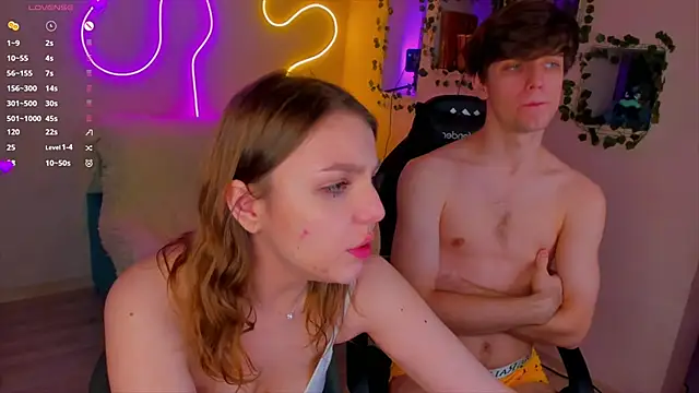 RobertAndLinela online show from 12-30-24, 10:01