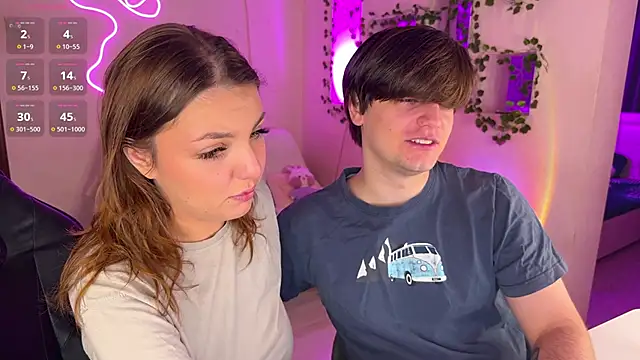 RobertAndLinela online show from 11-23-25, 04:07