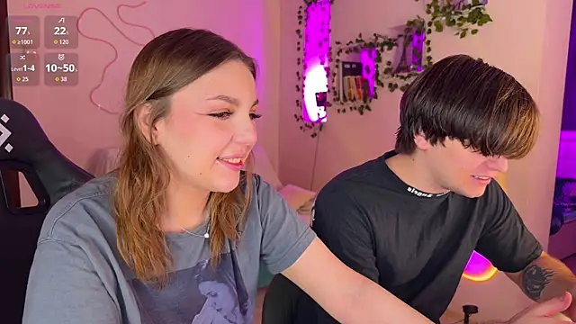 RobertAndLinela online show from 11-29-25, 02:36