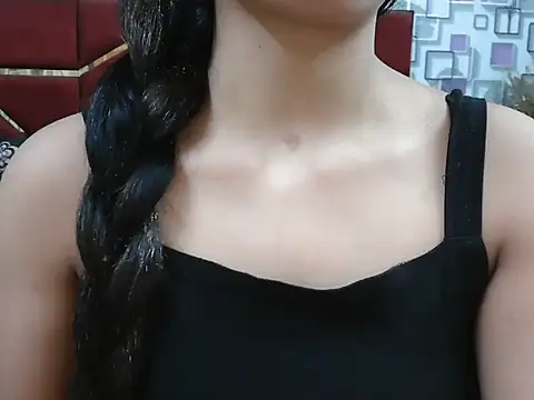 Snapshot of Somiya87 chatting on 10-24-25, 02:24 Somiya87 online show from 10-24-25, 02:24