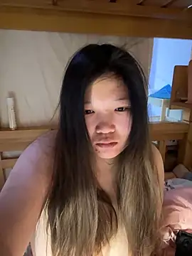 Snapshot of Happyou2 chatting on 02-11-25, 05:05 Happyou2 online show from 02-11-25, 05:05