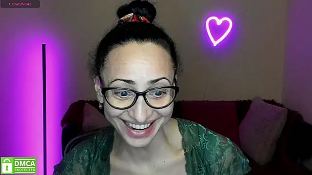 Arianasweety23 online show from 03-11-25, 09:37