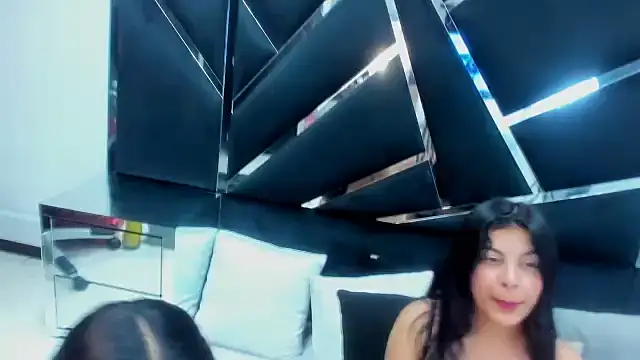 IsabellRodriguez18 online show from 03-20-25, 04:07