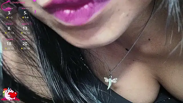 Snapshot of sexyhoney27 chatting on 10-25-25, 05:30 sexyhoney27 online show from 10-25-25, 05:30