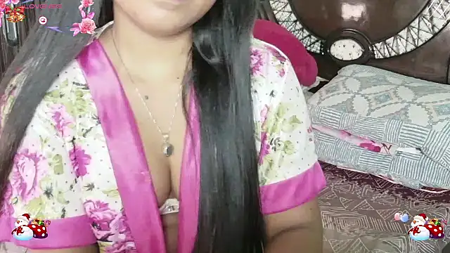 Snapshot of sexyhoney27 chatting on 02-12-26, 06:03 sexyhoney27 online show from 02-12-26, 06:03