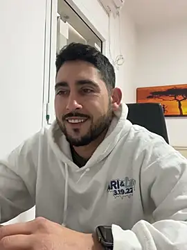 luffykingofpirets online show from 02-10-25, 06:09