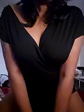 lizzzziee online show from 12-28-24, 12:57