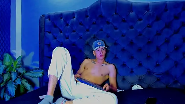 two milkyway online show from 03-03-25, 02:48