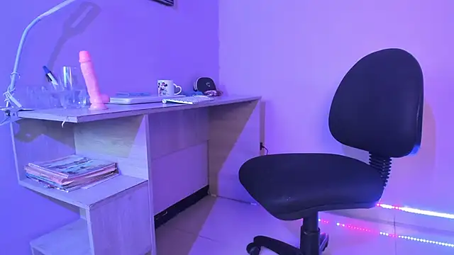 Samantha  cooper online show from 02-12-25, 05:05