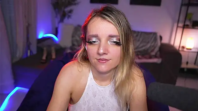 Magnetic Amy online show from 01-19-25, 03:21