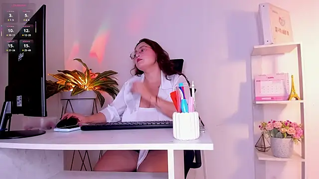 LunaPleasure online show from 04-09-26, 05:51