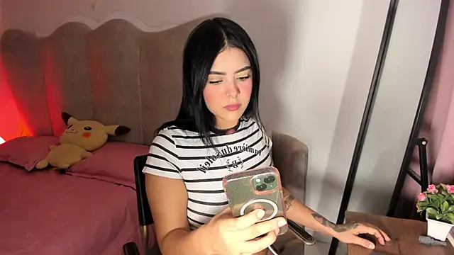 rachaeldeckard   online show from 01-11-25, 03:13