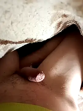 Daniel32hot online show from 12-25-24, 06:09