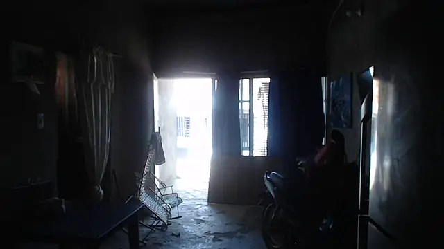 Coral0403 online show from 11-08-25, 04:18