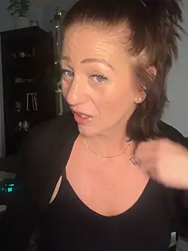 AlessasRoom online show from 11-16-25, 09:15