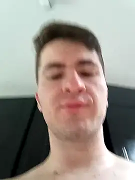 Snapshot of MrBelac chatting on 03-05-25, 02:01 MrBelac online show from 03-05-25, 02:01