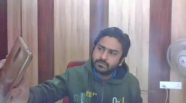 Snapshot of indihotguy chatting on 01-22-25, 06:42 indihotguy online show from 01-22-25, 06:42