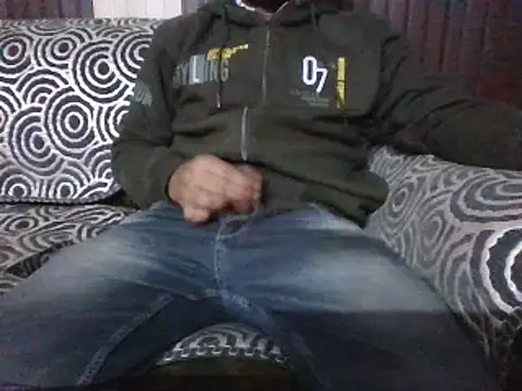 Snapshot of indihotguy chatting on 02-04-25, 01:38 indihotguy online show from 02-04-25, 01:38