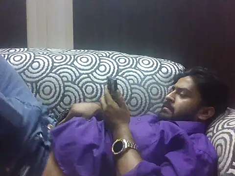 Snapshot of indihotguy chatting on 10-13-25, 03:45 indihotguy online show from 10-13-25, 03:45