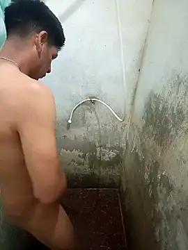 Snapshot of elmazitogrande chatting on 01-15-25, 05:08 elmazitogrande online show from 01-15-25, 05:08