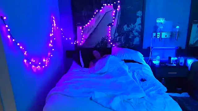 Snapshot of hotemberly_jake chatting on 01-10-25, 11:22 hotemberly jake online show from 01-10-25, 11:22