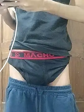 fakelove95 online show from 11-04-25, 05:17