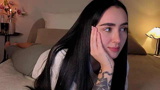 KimKhallifa online show from 03-13-26, 04:46