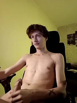 Snapshot of HalloMarcy chatting on 11-04-25, 04:39 HalloMarcy online show from 11-04-25, 04:39