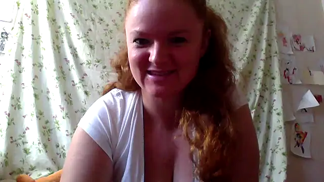 Snapshot of Rae_Jeannie chatting on 07-23-26, 07:06 Rae Jeannie online show from 07-23-26, 07:06