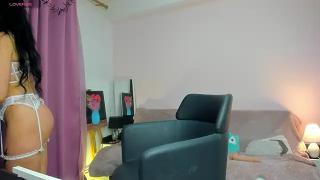 Snapshot of LexyBrianna chatting on 01-03-25, 10:29 LexyBrianna online show from 01-03-25, 10:29