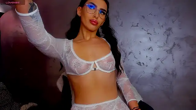 Snapshot of LexyBrianna chatting on 01-26-25, 07:53 LexyBrianna online show from 01-26-25, 07:53