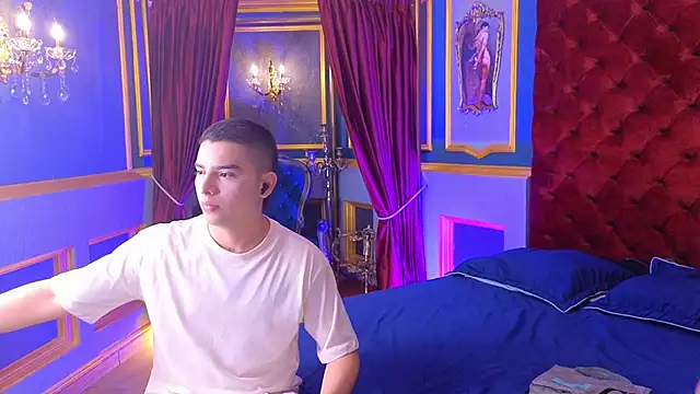 Snapshot of MarcoVitto chatting on 09-11-25, 03:39 MarcoVitto online show from 09-11-25, 03:39