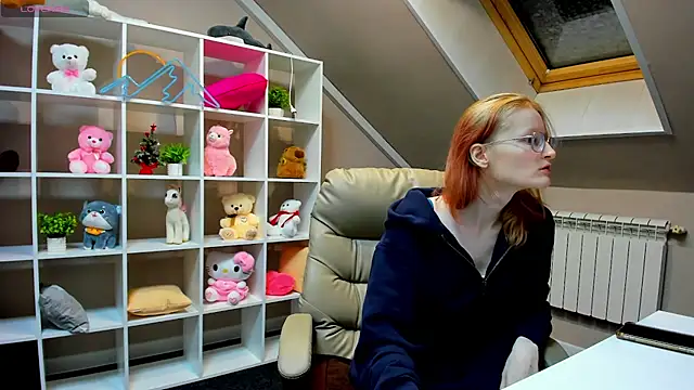 Snapshot of ElizabethHarpper chatting on 01-03-25, 01:27 ElizabethHarpper online show from 01-03-25, 01:27