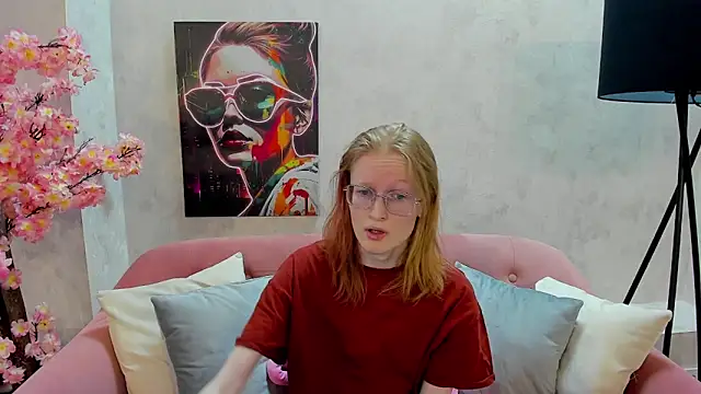 Snapshot of ElizabethHarpper chatting on 01-24-25, 01:45 ElizabethHarpper online show from 01-24-25, 01:45