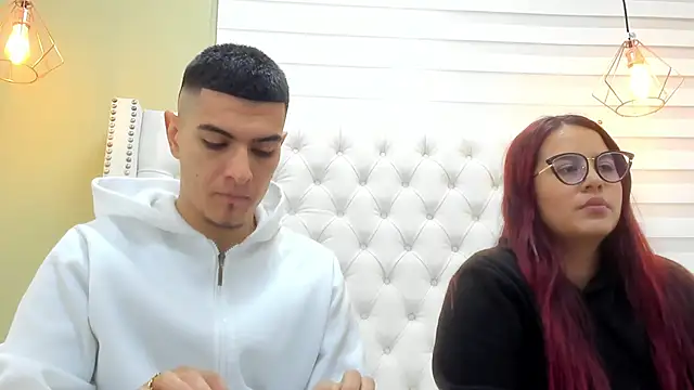 Snapshot of DAVID_VICTORIAA chatting on 10-02-25, 01:40 DAVID VICTORIAA online show from 10-02-25, 01:40