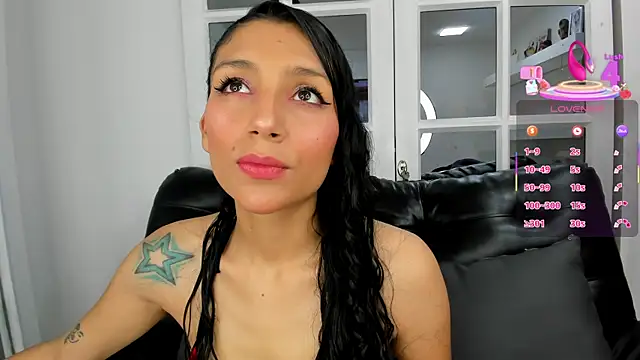 miss   evangeline online show from 02-25-25, 11:08