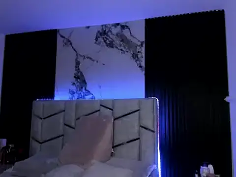 Snapshot of daniiphoeniixx chatting on 01-26-25, 06:06 daniiphoeniixx online show from 01-26-25, 06:06