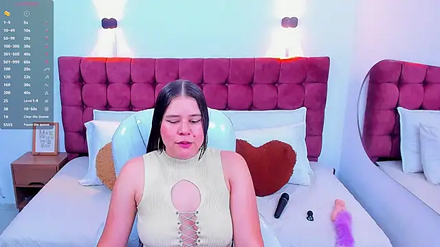 Annie kurt  online show from 02-21-25, 08:38