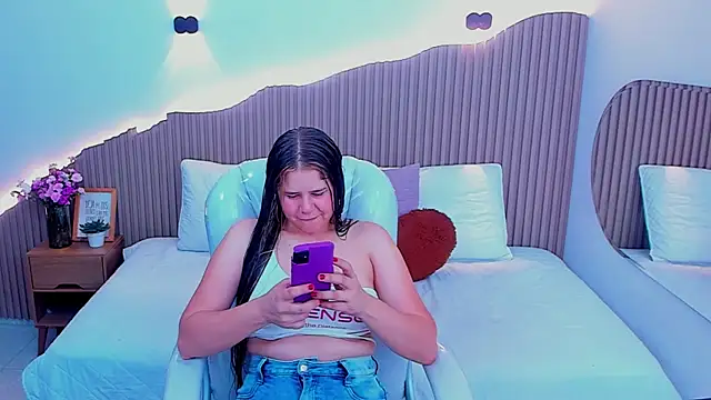 Annie kurt  online show from 10-02-25, 09:22