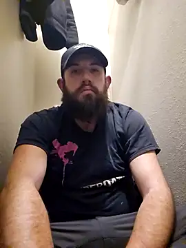 Snapshot of StruggleSnuggles chatting on 01-12-25, 02:45 StruggleSnuggles online show from 01-12-25, 02:45