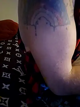 Snapshot of StruggleSnuggles chatting on 01-27-25, 02:53 StruggleSnuggles online show from 01-27-25, 02:53