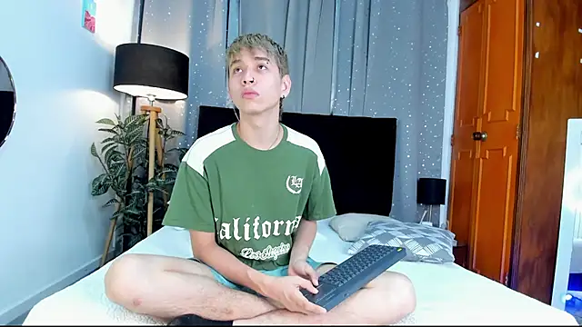 Brian-Ausslos online show from 01-17-25, 04:39