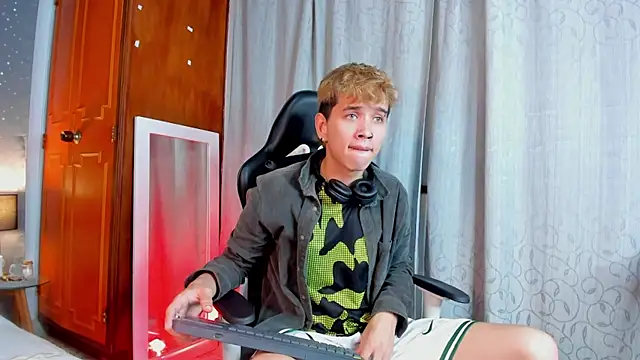 Brian-Ausslos online show from 02-13-25, 04:54