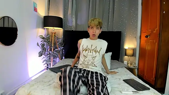 Brian-Ausslos online show from 02-17-25, 09:35