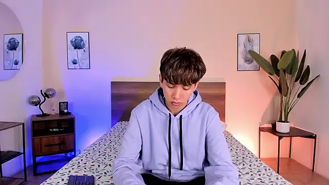 Brian-Ausslos online show from 12-03-25, 04:31