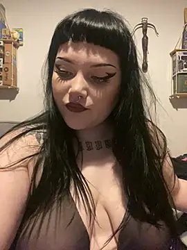 Gothicsiren online show from 01-18-25, 10:49