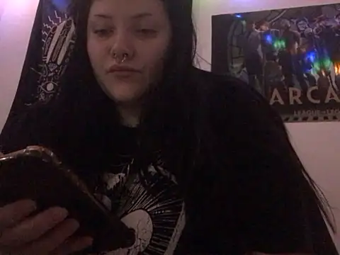 Gothicsiren online show from 01-24-25, 06:04