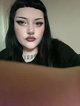 Gothicsiren online show from 03-22-25, 04:15